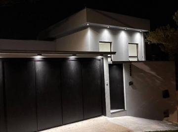 Imagem 1 · Casa para venda em Parque Real, Pouso Alegre