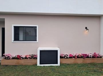 Imagem 1 · Casa para venda em Parque Nanci, Maricá