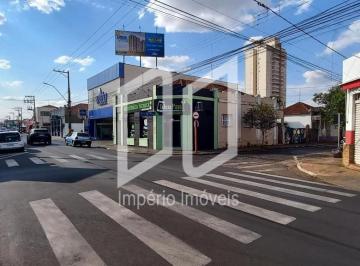 Casa · 195m² · 4 Quartos · 2 Vagas · Casa para venda em Centro de 195.00m² com 4 Quartos e 2 Garagens