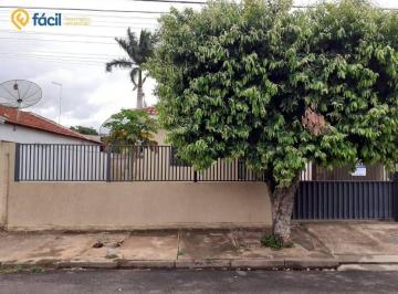 Casa · 155m² · 2 Quartos · 1 Vaga · Casa para venda em Centro de 155.37m² com 2 Quartos e 1 Garagem