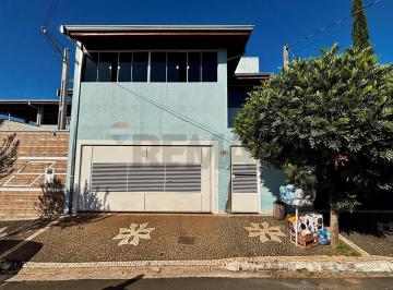 Casa · 199m² · 4 Quartos · 2 Vagas · Sobrado para venda em Centro de 199.43m² com 4 Quartos, 1 Suite e 2 Garagens