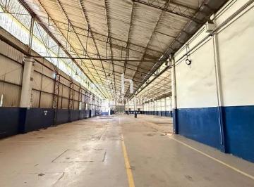 Comercial · 2541m² · 120 Vagas · Galpão / Depósito / Armazém para alugar em Santa Rosa de 2541.00m² com 120 Garagens