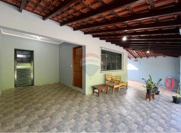 Casa · 228m² · 5 Quartos · 2 Vagas · Casa para venda em Jardim Camboriú de 228.00m² com 5 Quartos, 2 Suites e 2 Garagens