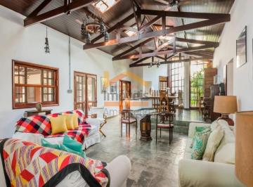 Casa · 419m² · 5 Quartos · 4 Vagas · Casa para venda em Fazenda Santa Lúcia de 419.00m² com 5 Quartos, 2 Suites e 4 Garagens