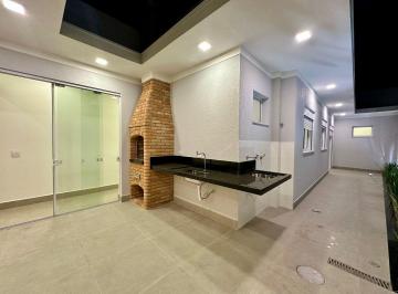 Casa · 99m² · 3 Quartos · 2 Vagas · Casa para venda em Aqui Se Vive de 99.00m² com 3 Quartos, 1 Suite e 2 Garagens