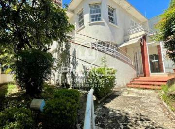 Casa · 376m² · 1 Quarto · 1 Vaga · Casa para venda em Centro de 376.00m² com 1 Quarto, 1 Suite e 1 Garagem
