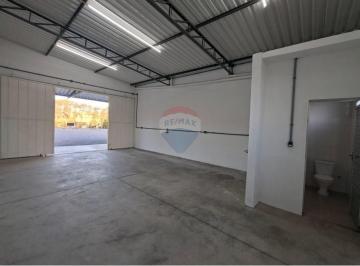 Comercial · 60m² · 10 Vagas · Galpão / Depósito / Armazém para alugar em Centro de 60.00m² com 10 Garagens