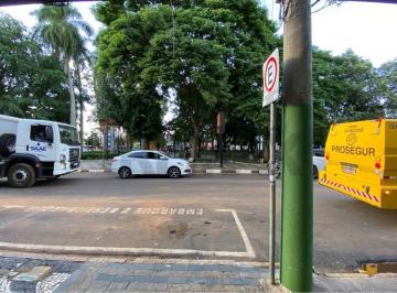Comercial · 70m² · Prédio Comercial para alugar em Centro de 70.00m²