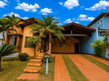 Casa · 235m² · 3 Quartos · 4 Vagas · Casa Térrea à Venda no Ibiti do Paço | 3 Quartos, Suíte com Closet e Hidromassagem