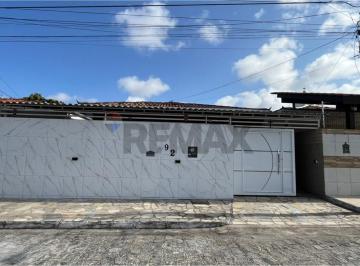Casa · 126m² · 4 Quartos · 2 Vagas · Casa com 4 Quartos a venda nos Bancários.