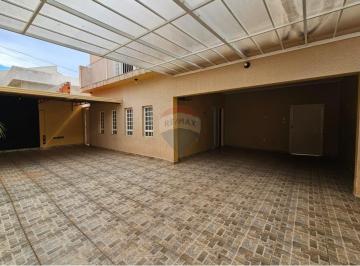 Casa · 250m² · 3 Quartos · 4 Vagas · Casa para Aluguel com 3 quartos no Jardim Jacira Mogi Guaçu SP