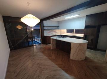 Casa · 321m² · 4 Quartos · 6 Vagas · Sobrado para locação na Mooca, com 4 dormitórios, sendo 2 suítes.