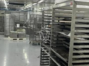 Comercial · 1404m² · 10 Vagas · Galpão para Locação no Eloy Chaves, Jundiaí-SP