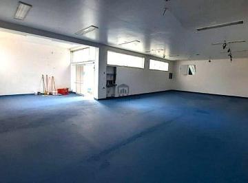 Comercial · 638m² · 20 Vagas · Barracão à venda em Piracicaba, Cidade Alta, com 638.3 m²