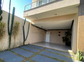 Casa · 250m² · 3 Quartos · 4 Vagas · Casa Sobrado - Residencial - Loteamento Villa Branca 3 Dormitórios 195m²
