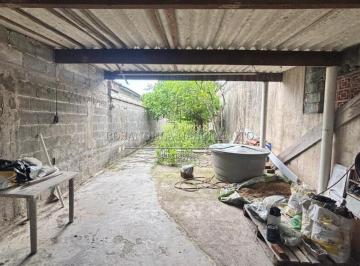 Casa · 149m² · 2 Quartos · 6 Vagas · Espaçosa Casa Geminada 2 Quartos no Parque São Vicente, SP