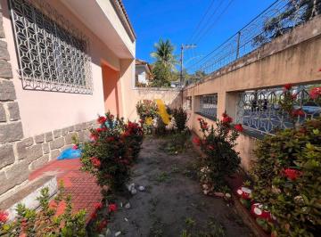 Casa · 300m² · 3 Quartos · 4 Vagas · Venda de Casa com 3 quarto(s), 1 suíte(s), 300 m², por R$ 690 mil em Méier.