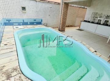 Casa · 210m² · 4 Quartos · 4 Vagas · Espaçosa Casa Isolada à Venda no Tupi, Praia Grande - 4 Quartos e Piscina