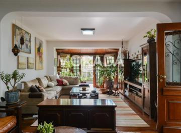 1 · Sobrado no Sumaré com 190 m², 4 quartos, 2 suítes e 2 vagas