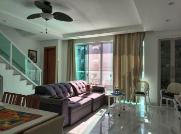 Casa · 200m² · 4 Quartos · 2 Vagas · Casa assobradada com 4 suítes na Ponta da Praia.