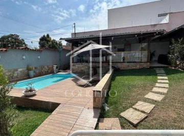 Casa · 226m² · 4 Quartos · Casa à venda - em Indaiá