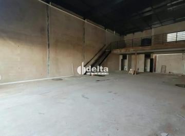 Comercial · 250m² · Galpão disponível para locação no bairro Morumbi em Uberlândia-MG