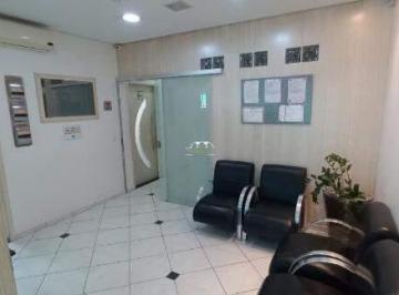 Comercial · 121m² · 3 Quartos · 9 Vagas · Casa Comercial 3 Escritórios - 121M² de área construída e 9 vagas de garagens para clientes e funcio
