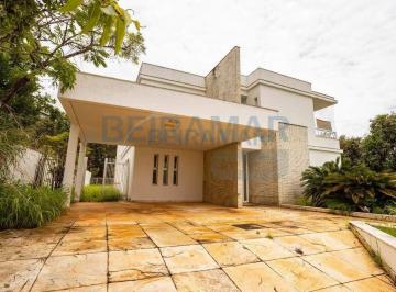Casa · 300m² · 4 Quartos · 4 Vagas · Casa para Alugar no Condomínio Reserva Santa Mônica com 4 quartos sendo 3 suítes – Jardim Botânico-