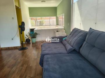 Casa · 1500m² · 3 Quartos · 4 Vagas · Chácara disponível para venda  venda na região Área Rural de Uberlândia em Uberlândia-MG