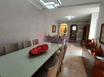 Casa · 187m² · 3 Quartos · 1 Vaga · CASA para VENDA localizada no bairro VILA VIANELO em Jundiaí/SP.