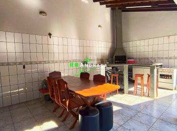 Casa · 180m² · 3 Quartos · 2 Vagas · Casa Jardim do Éden Porteira Fechada