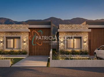 Casa · 89m² · 3 Quartos · 1 Vaga · Casa Térrea Nova Independente com 3 Dormitórios e Suíte à Venda no Ambrósio-Garopaba/SC