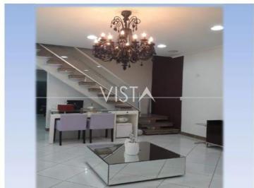 Casa · 213m² · 4 Quartos · Sobrado comercial