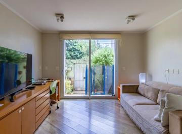 877cac0f2514955be459b21ca70aa1b94340332d · Casa com Quintal e Varanda na Pompéia – 156m², 2 Quartos (1 Suíte) e 2 Vagas