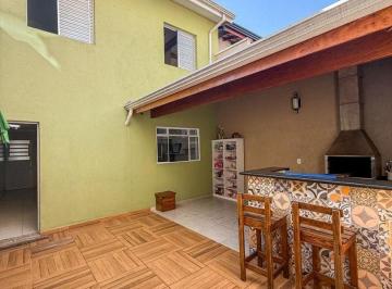 bacb788e7598e22ad4240bade002780cc130775a · Casa a venda no bairro Cidade Jardim em Jundiaí, possuindo 3 quartos (sendo 1 suíte) e área gourmet!