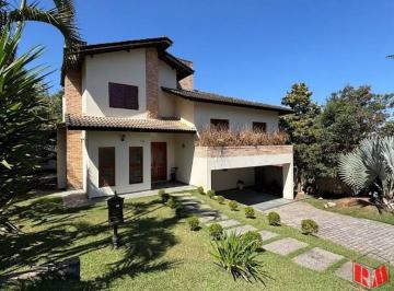 0a5691899c3cfc0d8d31f2ec1b9ba04916660ce0 · Casa Refúgio na Granja Viana | 4 Dormitórios, 2 Suítes e 840 m² de Terreno
