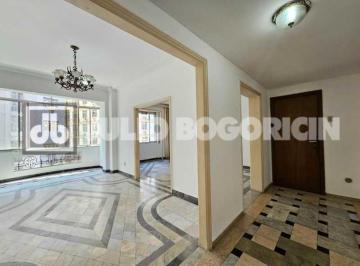 Apartamento · 171m² · 3 Quartos · 1 Vaga · Flamengo! Prédio clássico, portaria 24horas, apartamento amplo, três quartos, de