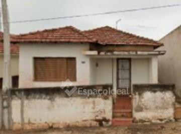 Casa · 200m² · 3 Quartos · Vende se um imóvel bem localizado em Lençois Paulista R$250.000