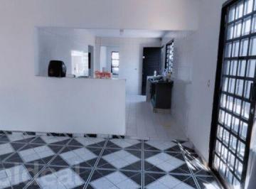 Casa · 84m² · 2 Quartos · 2 Vagas · Vende se Imóvel em Agudos R$ 180.000,00