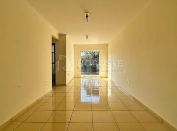 Apartamento · 78m² · 2 Quartos · 2 Vagas · Apartamento Padrao com 2 Dormitorios no Centro de Botucatu