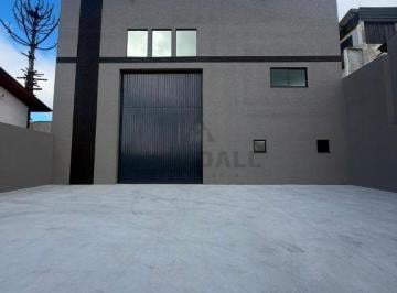 Comercial · 420m² · 6 Vagas · Barracao locacao bairro Ina