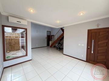 Casa · 238m² · 3 Quartos · 4 Vagas · Casa para venda em Santa Cruz de 238.00m² com 3 Quartos, 1 Suite e 4 Garagens