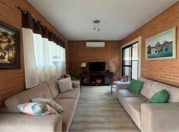 Casa · 151m² · 3 Quartos · 2 Vagas · Casa para venda em Centro de 150.55m² com 3 Quartos, 1 Suite e 2 Garagens