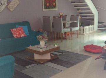 Casa · 170m² · 3 Quartos · 2 Vagas · Casa para venda em Centro de 170.00m² com 3 Quartos, 1 Suite e 2 Garagens