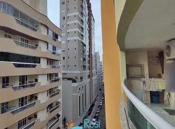 Apartamento · 2 Quartos · 1 Vaga · Apartamento 2 dormitórios 1 vaga Meia Praia SC