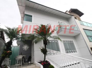 6e051a67a3370a21a20f7595f6943e70.jpg · Sobrado de 189m² com 3 quartos