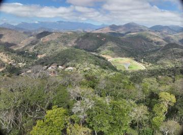 Imagem 1 · Terreno para venda em Pedro do Rio, Petrópolis