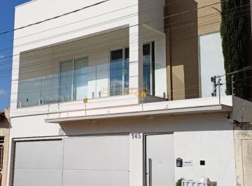 Imagem 1 · Casa para venda em Centro, Araguari