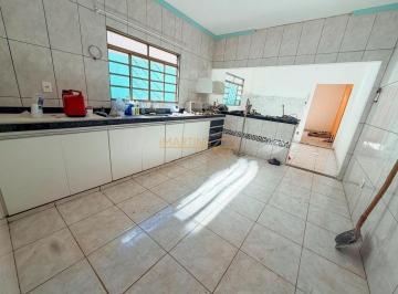Imagem 1 · Casa para venda em Paraíso, Araguari