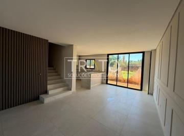 0 · Casa contemporânea com rooftop e localização privilegiada